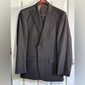 Dillard’s Murano Men’s Wool Suit 42L